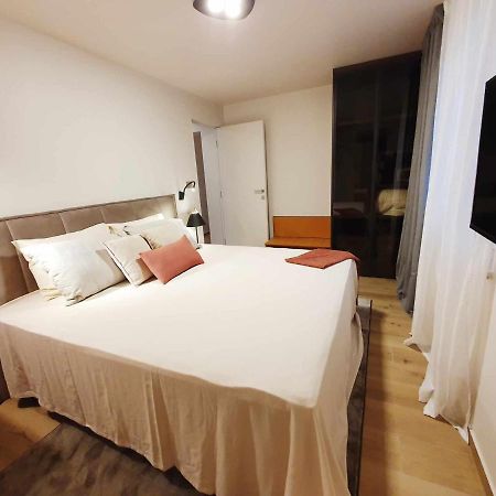 New Ana Design City Center Apartments Pula Exterior foto